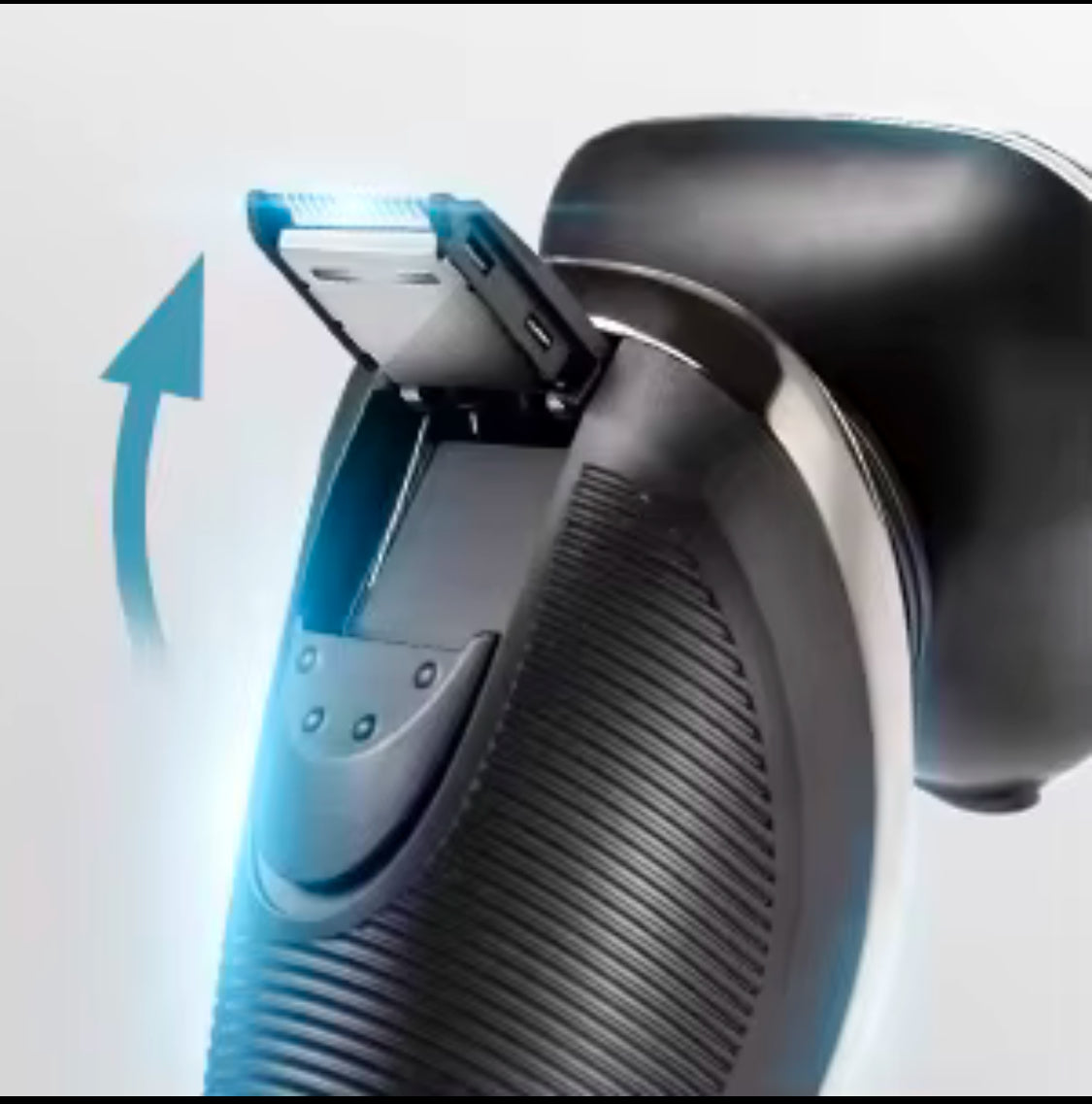 Shaver med opladnings- og steriliseringsbase